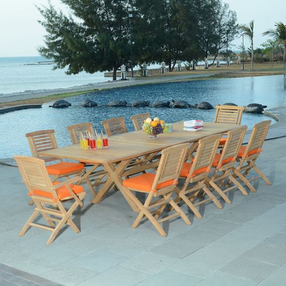 Salon de jardin en teck qualité Ecograde Alexandrie - table extensible et 8 chaises et 2 fauteuils pliants Barbade et coussins oranges