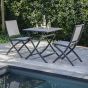 Table pliante carrée en aluminium anthracite 70 x 70 cm Grasse et chaises en aluminium et textilène Cassis